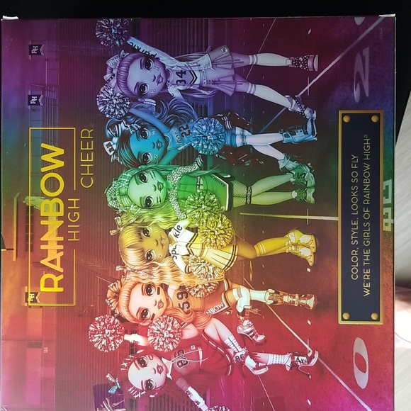 Rainbow High cheerleader dolls - Picture 2 of 2